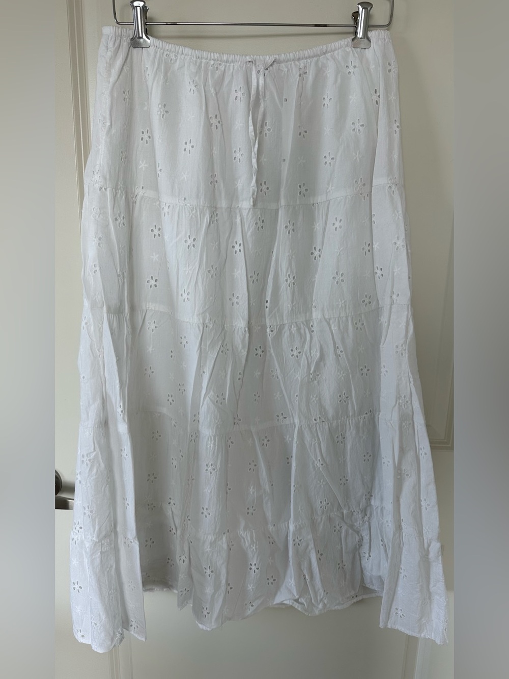 Hollister White Eyelet Tiered Maxi Skirt